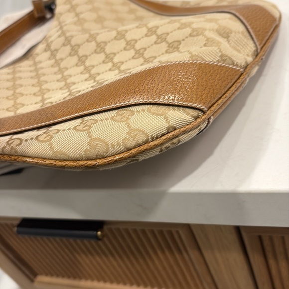 Authenic Brand New Vintage Gucci Hobo Beige - Picture 16 of 17